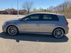 Used 2017 Volkswagen Golf R 4-Door DSG w/DCC/Nav at Maxx Loans near ,
