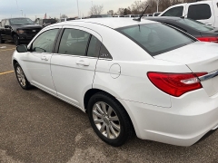 Used 2013  Chrysler 200 4d Sedan Touring at Maxx Loans near St&period; Adrian&comma; MI