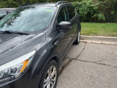 Used 2017 Ford Escape 4d SUV FWD SE at Suburban Ford of Sterling Heights near Sterling Heights, MI