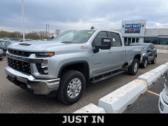 Used 2022 Chevrolet Silverado 3500HD 4WD Crew Cab LT at Maxx Loans near ,