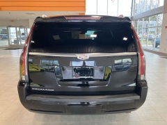Used 2019  Cadillac Escalade 4d SUV 4WD Platinum at Maxx Loans near St. Adrian, MI