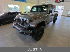 Used 2021  Jeep Gladiator Mojave 4x4 at Maxx Loans near St&period; Adrian&comma; MI