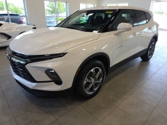  2025 Chevrolet Blazer AWD 4dr LT w&sol;2LT at Maxx Loans near St&period; Adrian&comma; MI