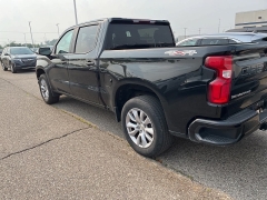 Used 2020 Chevrolet Silverado 1500 4WD Crew Cab 147" Custom at Suburban Ford of Sterling Heights near Sterling Heights, MI
