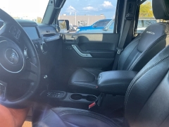 Used 2017 Jeep Wrangler Unlimited 4WD 4dr Rubicon at Suburban Ford of Sterling Heights near Sterling Heights, MI