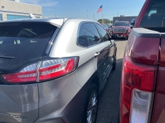 Used 2020 Ford Edge 4d SUV AWD Titanium at Suburban Ford of Sterling Heights near Sterling Heights, MI