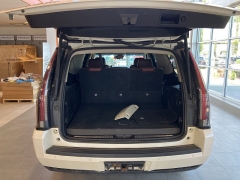 Used 2015 Cadillac Escalade ESV 4d SUV 4WD Premium at Maxx Loans near ,