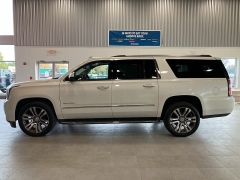 Used 2017  GMC Yukon XL 4d SUV 4WD Denali at Maxx Loans near St. Adrian, MI