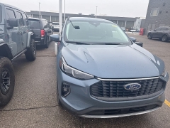 Used 2023  Ford Escape Platinum AWD at Maxx Loans near St&period; Adrian&comma; MI