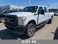 Used 2016 Ford Super Duty F-250 SRW 4WD Crew Cab at Suburban Ford of Sterling Heights near Sterling Heights, MI