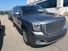 Used 2018 GMC Yukon XL 4d SUV 4WD Denali at Suburban Ford of Sterling Heights near Sterling Heights, MI
