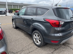 Used 2019 Ford Escape 4d SUV 4WD SE at Maxx Loans near ,