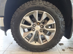Used 2021  Chevrolet Silverado 1500 4WD Crew Cab 147" LT at Maxx Loans near St&period; Adrian&comma; MI
