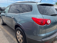 Used 2009  Chevrolet Traverse FWD 4dr LT w&sol;1LT at Maxx Loans near St&period; Adrian&comma; MI