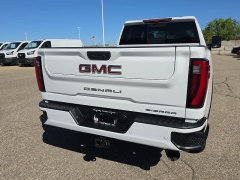Used 2025  GMC Sierra 2500HD 4WD Crew Cab 159" Denali at Maxx Loans near St&period; Adrian&comma; MI