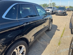 Used 2018 Ford Edge 4d SUV AWD Titanium V6 at Suburban Ford of Sterling Heights near Sterling Heights, MI