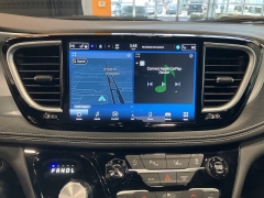 Used 2026  Chrysler Pacifica Limited FWD at Maxx Loans near St. Adrian, MI