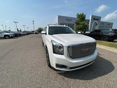 Used 2017 GMC Yukon 4d SUV 4WD Denali at Suburban Ford of Sterling Heights near Sterling Heights, MI