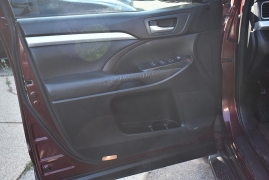 Used 2015  Toyota Highlander 4d SUV FWD XLE at Auto Finance Center LLC near Woodbridge, VA