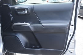 Used 2021  Toyota Tacoma 4WD Double Cab 5' Bed V6 &lpar;Natl&rpar; at Auto Finance Center LLC near Woodbridge&comma; VA