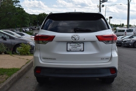 Used 2017 Toyota Highlander 4d SUV AWD LE Plus at Auto Finance Center LLC near Woodbridge, VA