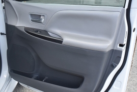 Used 2015  Toyota Sienna 5dr Van LE FWD &lpar;Natl&rpar; at Auto Finance Center LLC near Woodbridge&comma; VA