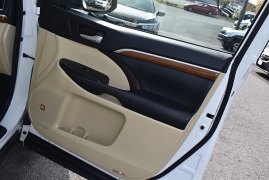 Used 2017  Toyota Highlander Hybrid Limited V6 AWD (Natl) at Auto Finance Center LLC near Woodbridge, VA