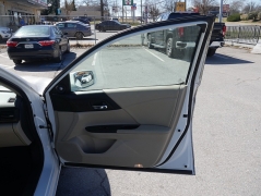 Used 2014  Honda Accord Sedan 4d Touring at Auto Finance Center LLC near Woodbridge&comma; VA