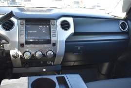 Used 2018  Toyota Tundra 4WD CrewMax 5&period;5' Bed 5&period;7L FFV &lpar;Natl&rpar; at Auto Finance Center LLC near Woodbridge&comma; VA