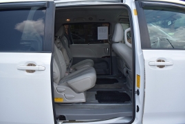 Used 2014 Toyota Sienna 4d Wagon XLE at Auto Finance Center LLC near Woodbridge, VA