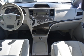 Used 2014 Toyota Sienna 4d Wagon L at Auto Finance Center LLC near Woodbridge, VA
