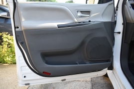 Used 2015  Toyota Sienna 5dr Van LE FWD &lpar;Natl&rpar; at Auto Finance Center LLC near Woodbridge&comma; VA