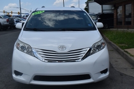 Used 2015  Toyota Sienna 5dr Van LE FWD &lpar;Natl&rpar; at Auto Finance Center LLC near Woodbridge&comma; VA