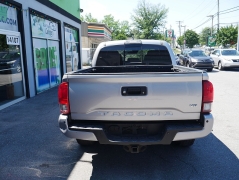 Used 2018  Toyota Tacoma Double Cab 5' Bed V6 4x4 &lpar;Natl&rpar; at Auto Finance Center LLC near Woodbridge&comma; VA