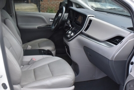 Used 2015  Toyota Sienna 5dr Van LE FWD &lpar;Natl&rpar; at Auto Finance Center LLC near Woodbridge&comma; VA