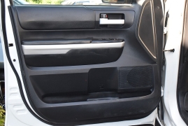Used 2018  Toyota Tundra 4WD CrewMax 5&period;5' Bed 5&period;7L FFV &lpar;Natl&rpar; at Auto Finance Center LLC near Woodbridge&comma; VA