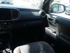 Used 2017  Toyota Tacoma Double Cab 5' Bed V6 4x4 (Natl) at Auto Finance Center LLC near Woodbridge, VA