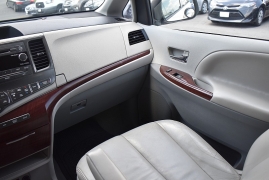Used 2014 Toyota Sienna 4d Wagon XLE at Auto Finance Center LLC near Woodbridge, VA