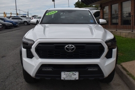 Used 2025  Toyota Tacoma 4WD Double Cab Bed &lpar;Natl&rpar; at Auto Finance Center LLC near Woodbridge&comma; VA