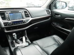 Used 2016  Toyota Highlander AWD 4dr V6 Limited &lpar;Natl&rpar; at Auto Finance Center LLC near Woodbridge&comma; VA