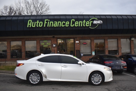 2015 Lexus ES 350's photo