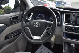 Used 2016  Toyota Highlander FWD 4dr V6 LE &lpar;Natl&rpar; at Auto Finance Center LLC near Woodbridge&comma; VA