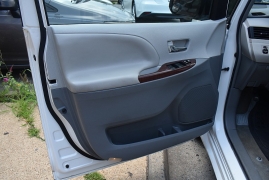 Used 2014 Toyota Sienna 4d Wagon XLE at Auto Finance Center LLC near Woodbridge, VA