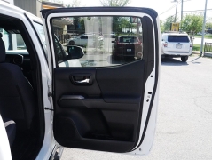 Used 2016  Toyota Tacoma 4WD Double Cab V6 &lpar;Natl&rpar; at Auto Finance Center LLC near Woodbridge&comma; VA