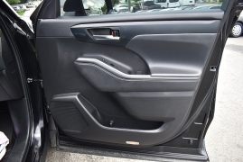 Used 2022 Toyota Highlander XLE FWD at Auto Finance Center LLC near Woodbridge, VA
