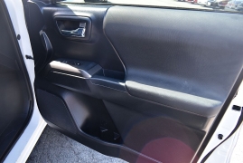 Used 2017  Toyota Tacoma Double Cab 5' Bed V6 4x4 &lpar;Natl&rpar; at Auto Finance Center LLC near Woodbridge&comma; VA