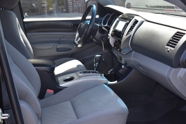 Used 2015  Toyota Tacoma 4WD Double Cab V6 &lpar;Natl&rpar; at Auto Finance Center LLC near Woodbridge&comma; VA