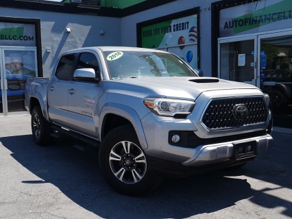 Used 2018 Toyota Tacoma Double Cab 5' Bed V6 4x4 (Natl) at Auto Finance Center LLC near Woodbridge, VA