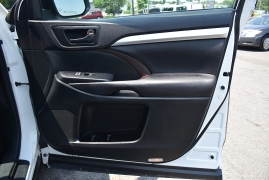Used 2016 Toyota Highlander 4d SUV FWD LE Plus at Auto Finance Center LLC near Woodbridge, VA