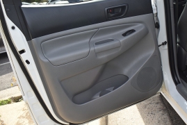 Used 2015  Toyota Tacoma 2WD Double Cab I4 AT PreRunner (Natl) at Auto Finance Center LLC near Woodbridge, VA